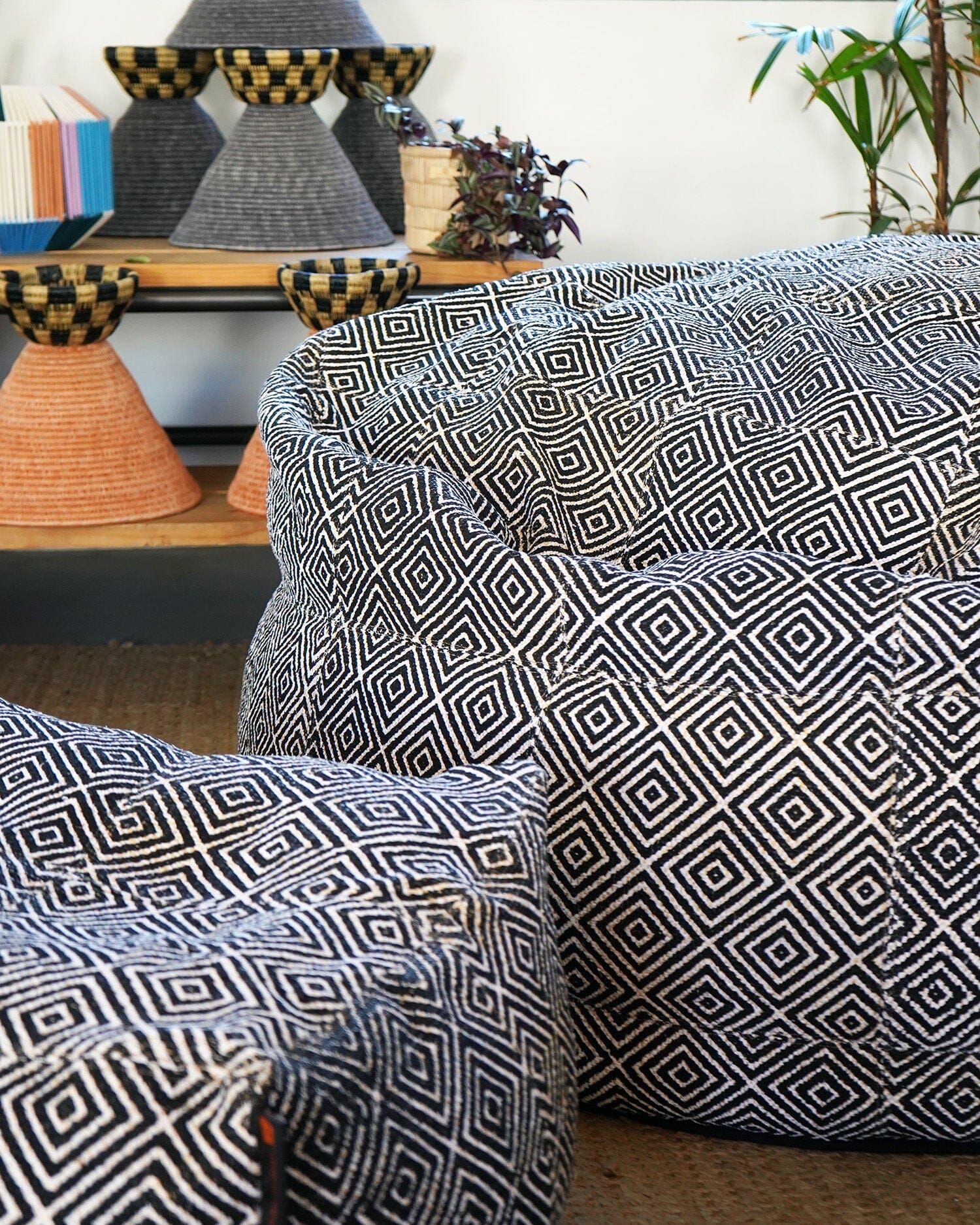 Limited Edition - Big BoriBori Bean Bag AshantiDesign Flatpack Black Diamond